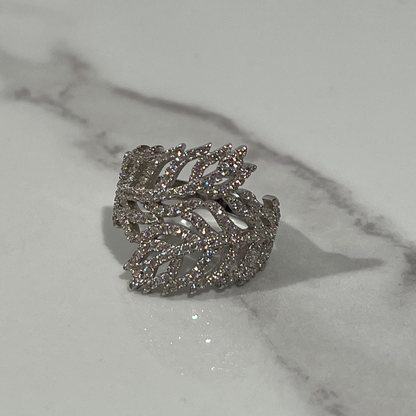 Luxury Leaf Ring