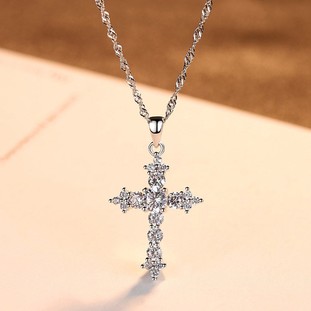 Lisette cross necklace silver